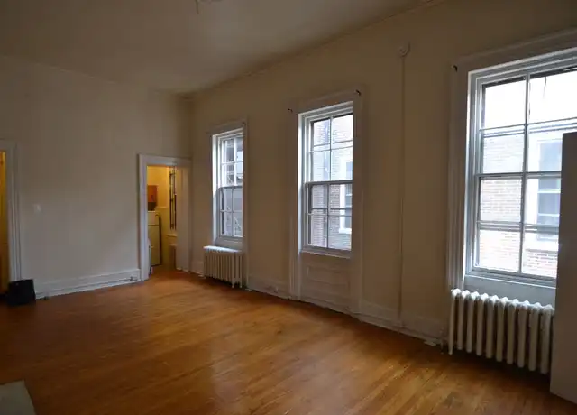 Property at 2025 Walnut St Unit 2R, Philadelphia, PA, 19103, 1 bed, 1 bath, [object Object]