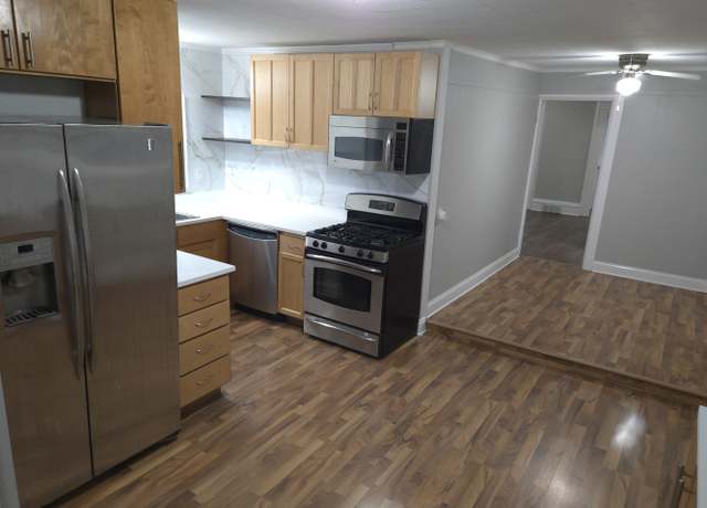 Photo of 10906 Woodstock St Unit A, Huntley, IL 60142