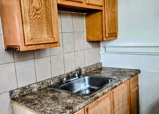 Property at 540 W Allen St Unit 5, Allentown, PA, 18102, 1 bed, 1 bath, [object Object]