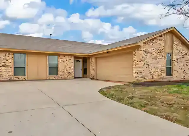 Property at 2909 Lake Park Dr, Grand Prairie, TX, 75052, 3 beds, 2 baths, [object Object]