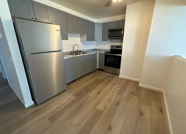 Property at 1802 Lake Point Dr #2, Madison, WI, 53713, 3 beds, 1 bath, [object Object]