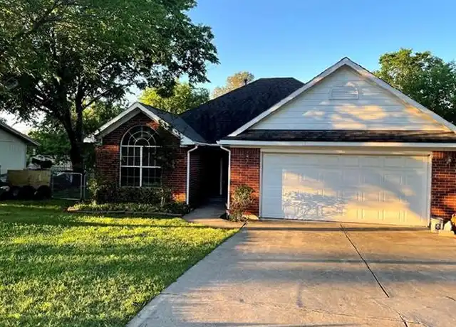 Property at 3412 Briercliff Dr, Denton, TX, 76210, 3 beds, 2 baths, [object Object]