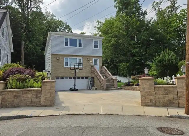 Property at 33 Park Dr N Unit 2, West Orange, NJ, 07052, 3 beds, 1 bath, [object Object]