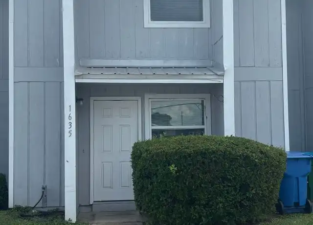 Property at 1635 N James Ave, Panama City, FL, 32405, 2 beds, 1.5 baths, [object Object]