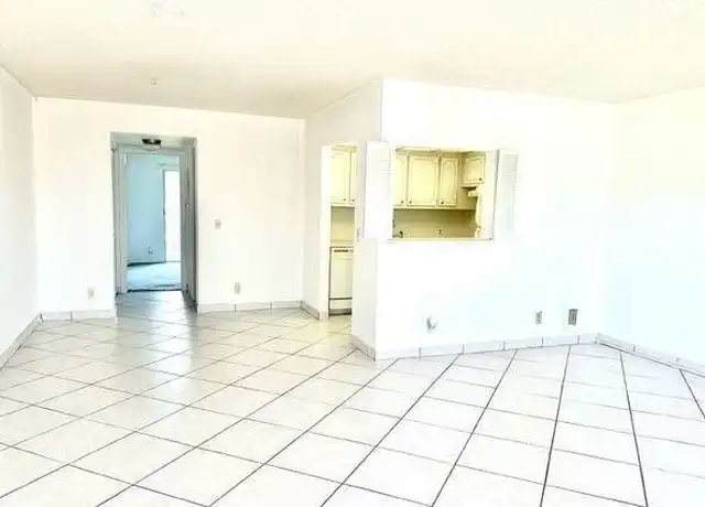 Property at 142 Brighton D, Boca Raton, FL, 33434, 1 bed, 1.5 baths, [object Object]