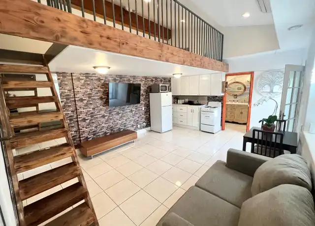 Property at 124 S Hamel Dr Unit 2, Beverly Hills, CA, 90211, 0 beds, 1 bath, [object Object]