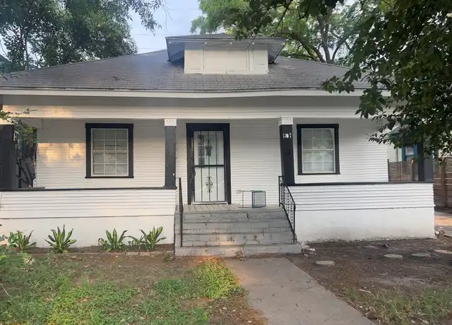 Property at 1107 Angelina St, Austin, TX, 78702, 3 beds, 2 baths, [object Object]