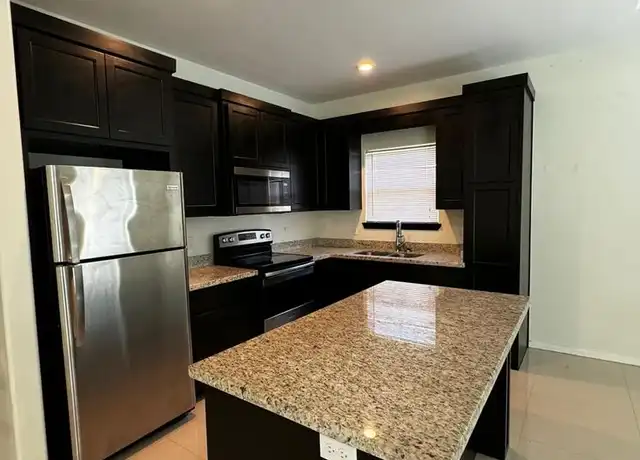 Property at 3102 Sabercat Ave Unit 2, Edinburg, TX, 78542, 3 beds, 2 baths, [object Object]