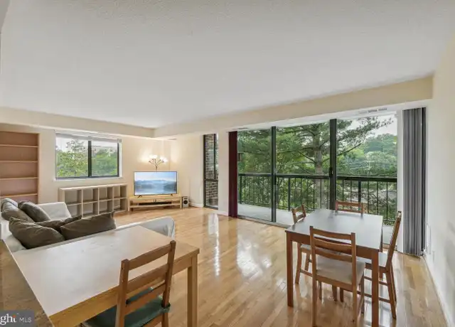 Property at 1401 N Rhodes St #406, Arlington, VA, 22209, 3 beds, 2 baths, [object Object]