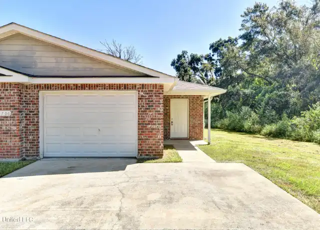 Property at 2706 6th Ave Unit B, Gulfport, MS, 39501, 3 beds, 2 baths, [object Object]