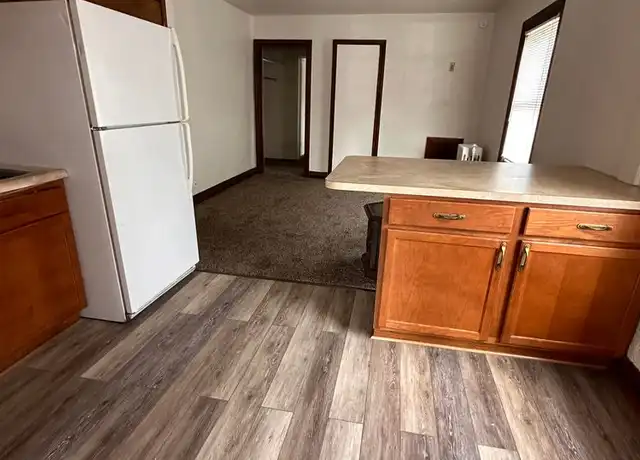 Property at 260 W 9th St Unit 4 1, Erie, PA, 16501, 1 bed, 1 bath, [object Object]