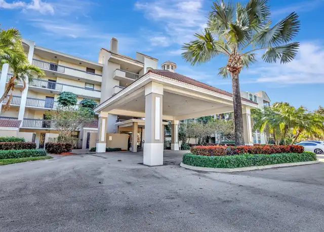 Property at 1915 Lavers Cir Unit E103, Delray Beach, FL, 33444, 2 beds, 2 baths, [object Object]