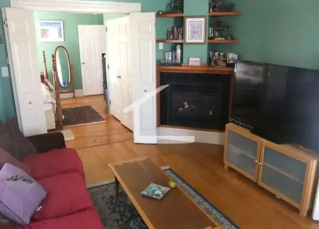Property at 15-17 Cushman Rd Unit 1, Brighton, MA, 02135, 3 beds, 1 bath, [object Object]