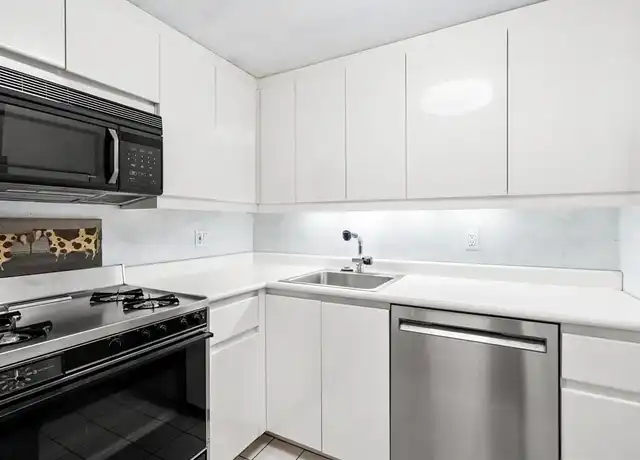 Property at 170 Tremont St, Boston, MA, 02111, 1 bed, 1 bath, [object Object]