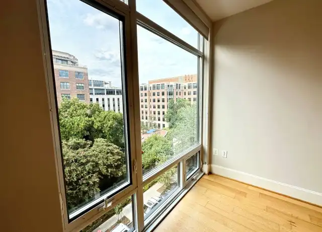 Property at 1355 17th St NW Unit 817, Washington, DC, 20036, 1 bed, 1 bath, [object Object]