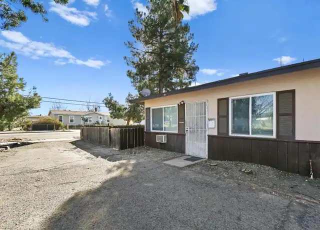 Property at 201 N Western Ave, Hemet, CA, 92543, 1 bed, 1 bath, [object Object]