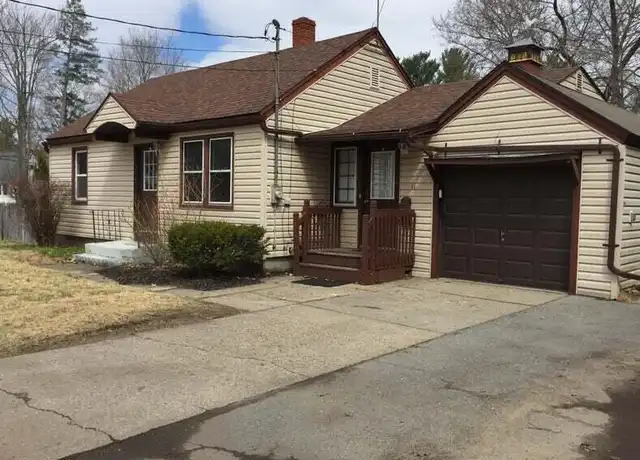 Property at 11 Surrey Rd, Schenectady, NY, 12302, 2 beds, 1 bath, [object Object]