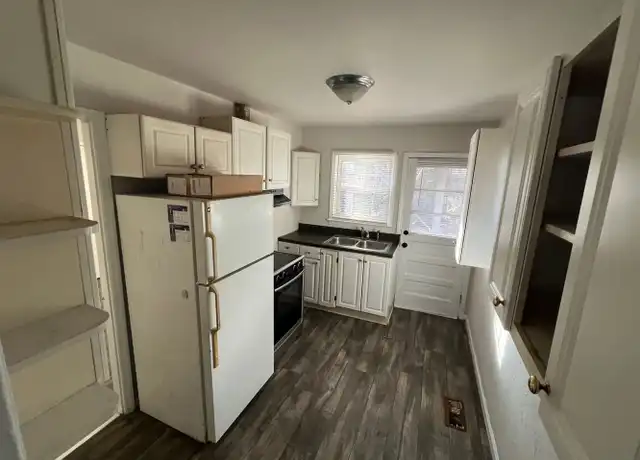 Property at 2325 Augusta St, Charlotte, NC, 28216, 3 beds, 1 bath, [object Object]