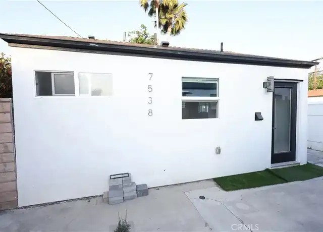 Property at 7538 Gaviota Ave, Lake Balboa, CA, 91406, 1 bed, 1 bath, [object Object]