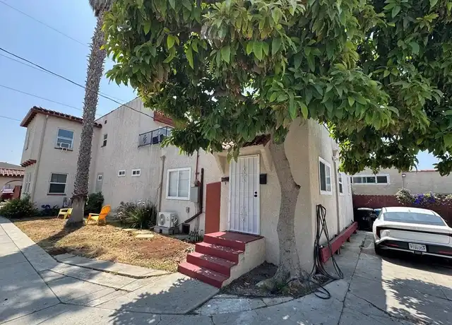 Property at 219 S Eucalyptus Ave, Inglewood, CA, 90301, 2 beds, 2 baths, [object Object]