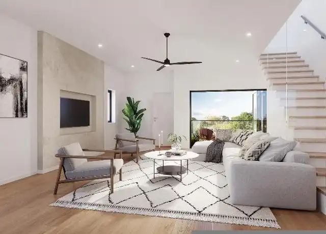 Property at 210 W Columbus Dr, Tampa, FL, 33602, 4 beds, 4 baths, [object Object]