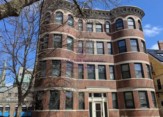 Property at 171 Auburn St Unit 5, Cambridge, MA, 02139, 3 beds, 2 baths, [object Object]