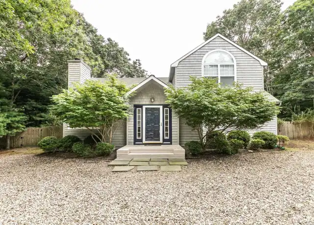 Property at 52 Barnes Ave, East Hampton, NY, 11937, 3 beds, 2 baths, [object Object]