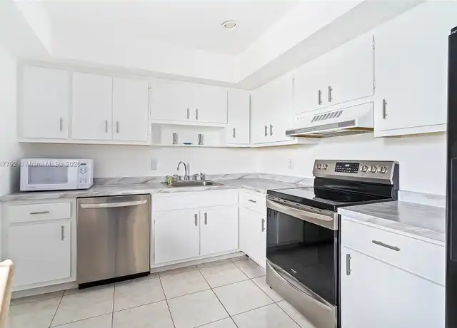 Property at 4500 Gefion Ct #304, Lake Worth, FL, 33467, 1 bed, 1.5 baths, [object Object]