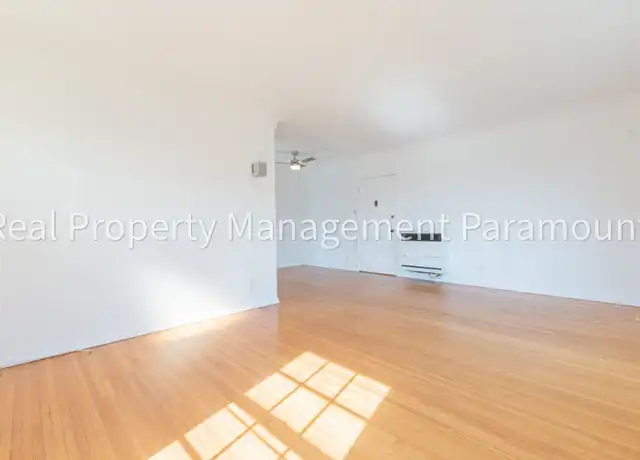 Property at 1460 S Orange Grove Ave, Los Angeles, CA, 90019, 2 beds, 1 bath, [object Object]