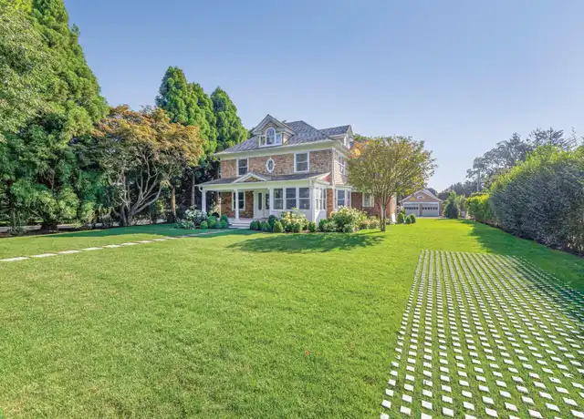 Property at 40 Elm St, Southampton, NY, 11968, 6 beds, 6.5 baths, [object Object]