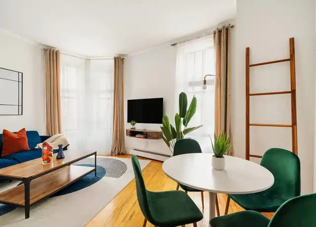 Property at Greenwich Street 679 - Greenwich Ave Unit 1021914P, New York, NY, 10014, 2 beds, 1 bath, [object Object]