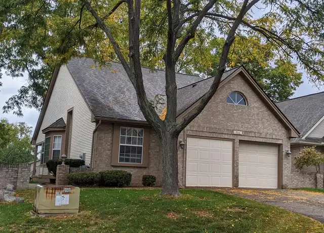Property at 906 Whisperwood Dr, Fenton, MI, 48430, 2 beds, 2 baths, [object Object]