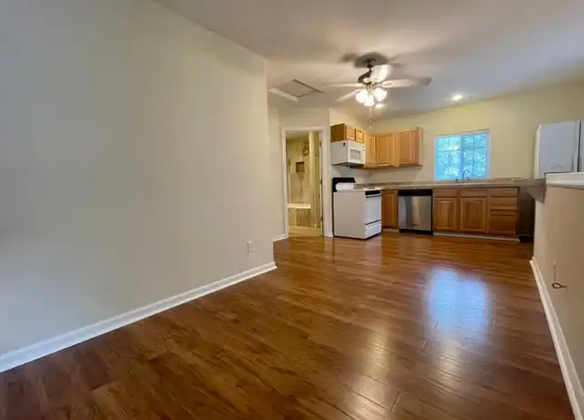 Property at 8888 SW Cashmur Ln Unit 8888 B-Upper, Portland, OR, 97225, 1 bed, 1 bath, [object Object]