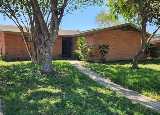 Property at 821 Alden Dr, Corpus Christi, TX, 78412, 3 beds, 2 baths, [object Object]
