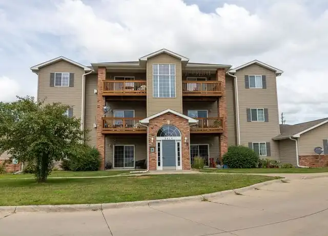 Property at 2614 Triple Crown Ln #5, Iowa City, IA, 52240, 2 beds, 1 bath, [object Object]
