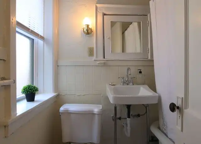 Property at 1810 Bryant Ave S Unit 10-07, Minneapolis, MN, 55403, 1 bed, 1 bath, [object Object]