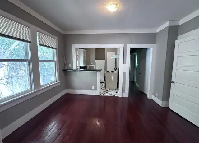 Property at 415 E Locust St Unit 3, San Antonio, TX, 78212, 2 beds, 1 bath, [object Object]