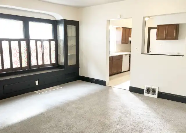 Property at 9206 Vineyard Ave, Cleveland, OH, 44105, 3 beds, 1 bath, [object Object]