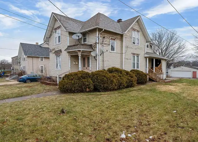 Property at 219 Summit St, Rockford, IL, 61107, 1 bed, 1 bath, [object Object]