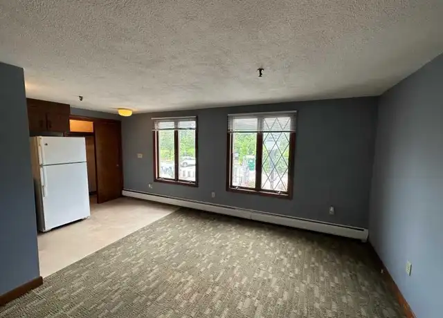 Property at 14 Broadway, Somerville, MA, 02145, 1 bed, 1 bath, [object Object]