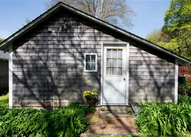 Property at 77 Kelley Rd Unit B, Saunderstown, RI, 02874, 1 bed, 1 bath, [object Object]