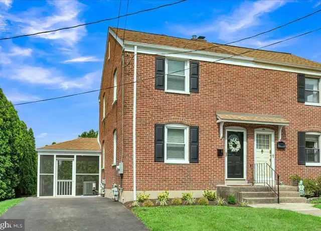 Property at 8 Kentucky Ave, Wilmington, DE, 19804, 2 beds, 1.5 baths, [object Object]