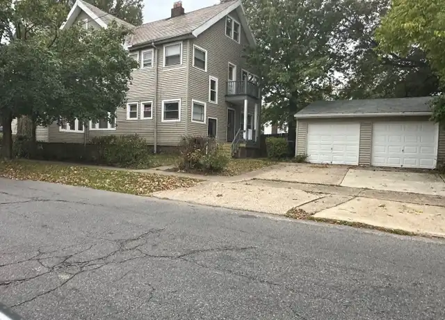 Property at 3327 Yorkshire Rd, Cleveland Heights, OH, 44118, 3 beds, 1 bath, [object Object]
