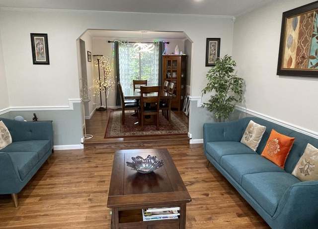 Photo of 4347 243rd Ave SE, Sammamish, WA 98029