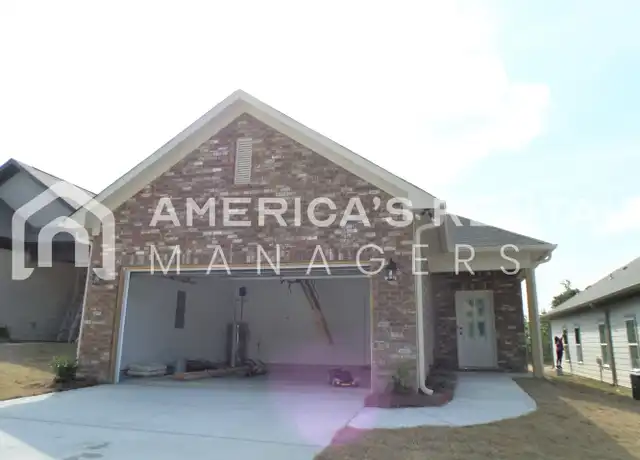 Property at 890 Maple Trce, Odenville, AL, 35120, 3 beds, 2 baths, [object Object]