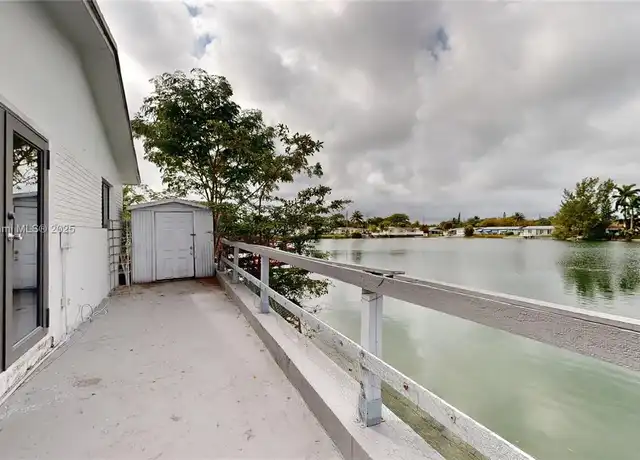 Property at 220 SW 8th Ave Unit 2, Hallandale Beach, FL, 33009, 2 beds, 1 bath, [object Object]