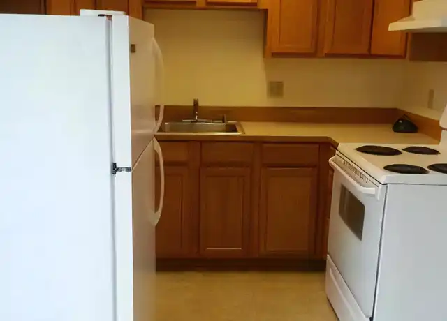 Property at 9090 Ravenna Ave NE Unit 102, Seattle, WA, 98115, 2 beds, 1 bath, [object Object]