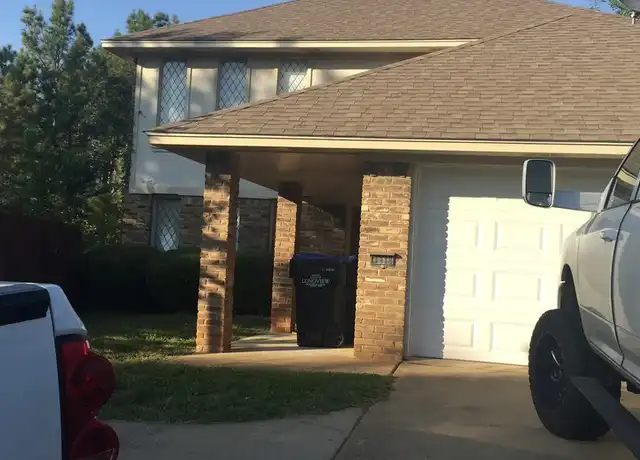 Property at 3418 Bill Owens Pkwy, Longview, TX, 75605, 4 beds, 2.5 baths, [object Object]