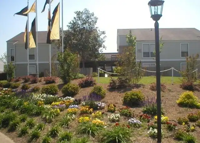 Property at 625 31st Ave N Unit 101, Columbus, MS, 39705, 1 bed, 1 bath, [object Object]