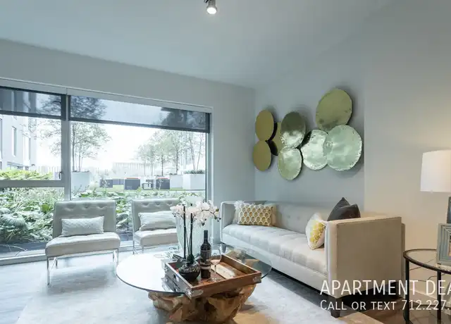 Property at 3821 1/2 Eastside St Unit 1060, Houston, TX, 77098, 2 beds, 2 baths, [object Object]